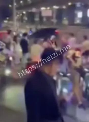 男子报复社会水果刀行凶