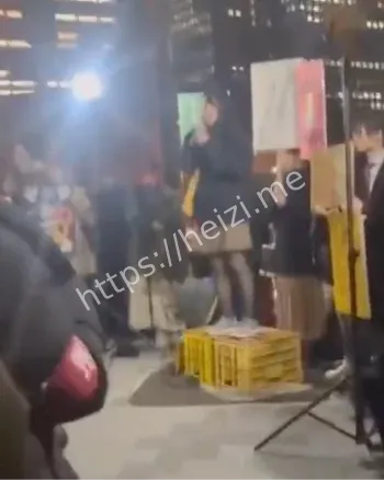 日本首相官邸前