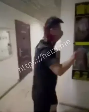 国服典韦精神小伙消防斧砍人视频